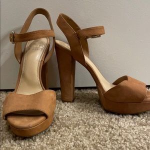 Gianni Bini high heels